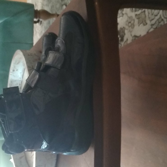 PRADA MENS SNEAKERS NAVY PATENT NEED REFURBISHING - Picture 5 of 10